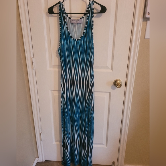 Maxi dress in good condition,  size 16. - Picture 1 of 3